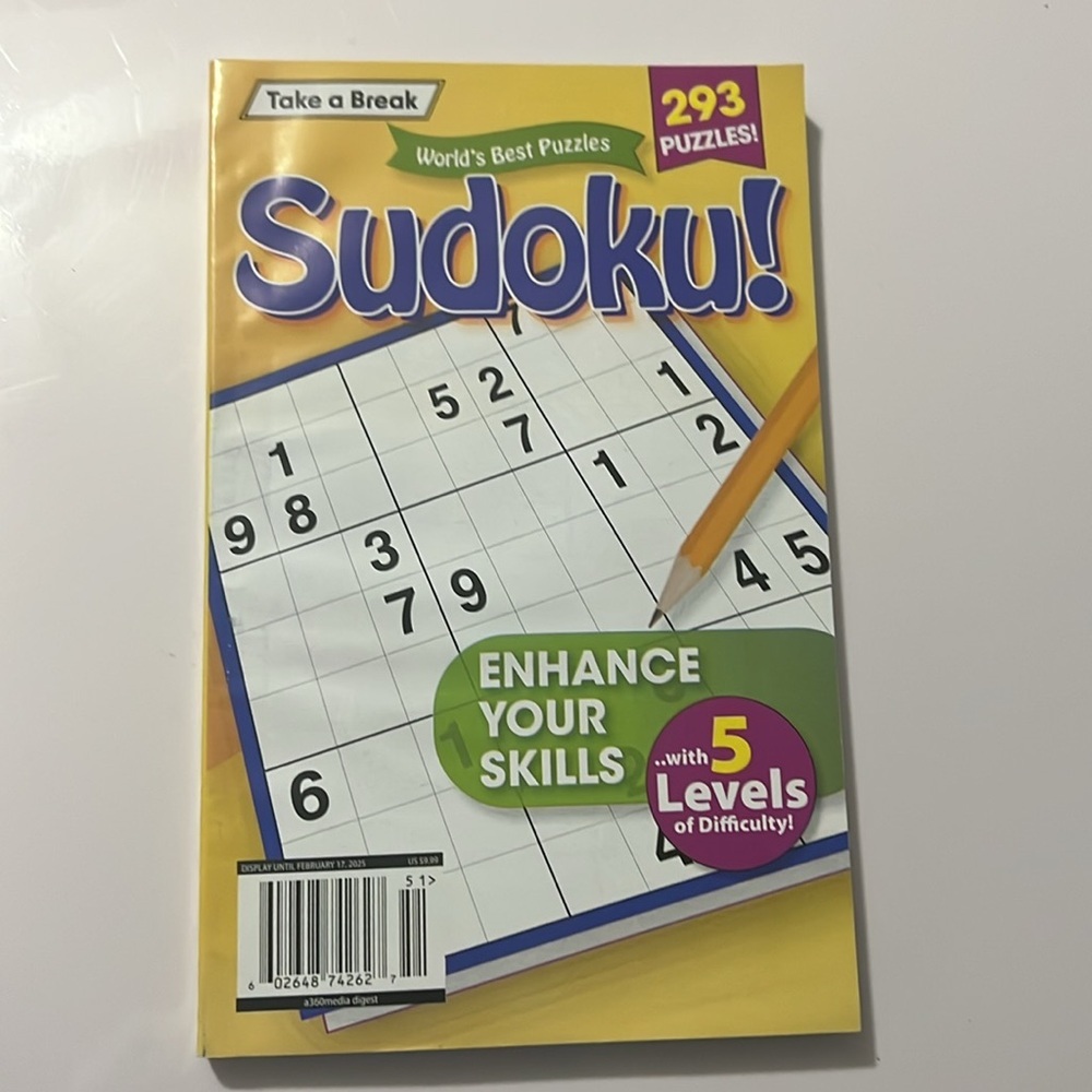 #667 4 puzzle books Sudoku, Cross Word, Word Search. - Picture 3 of 9